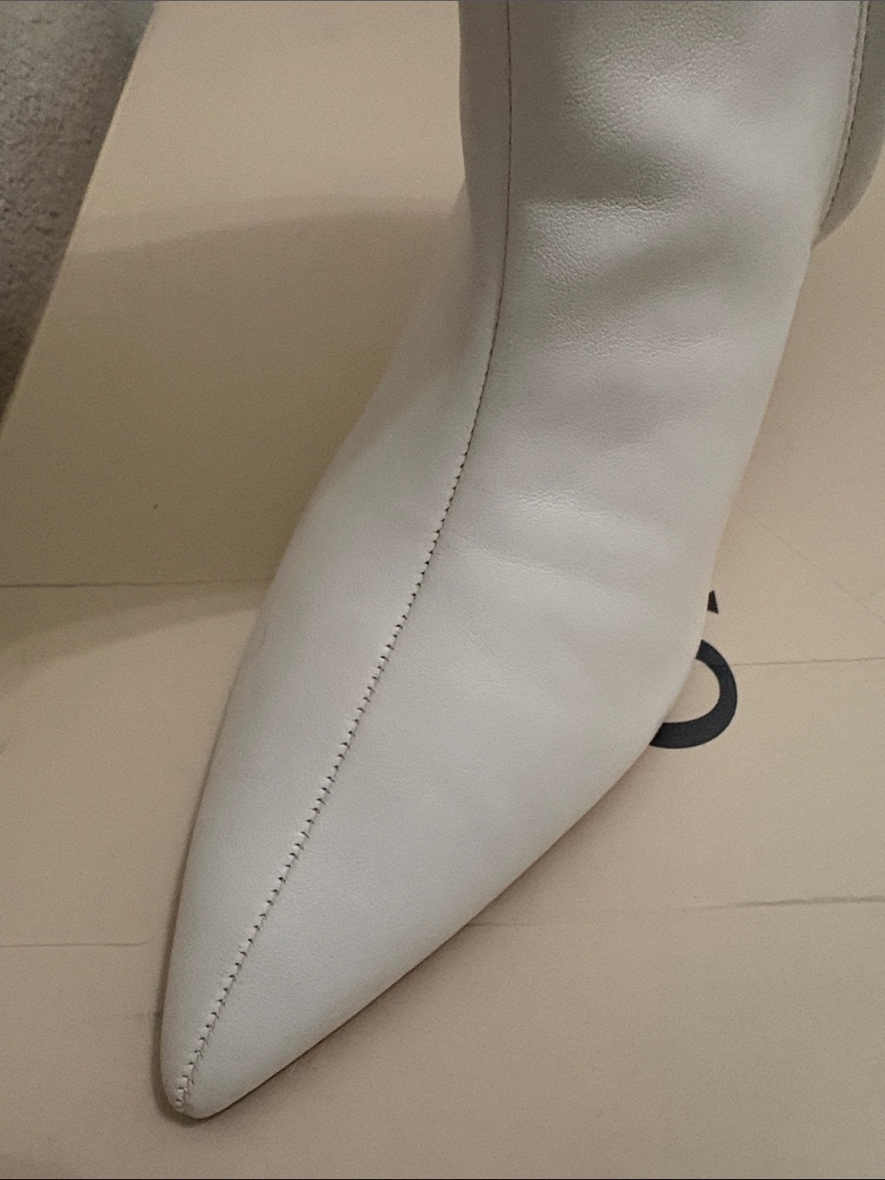 Knee-High Pointed Toe Boots - Picture 6 of 11